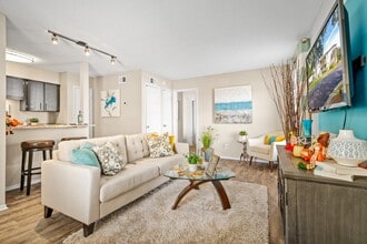 701 South in Mobile, AL - Building Photo - Building Photo