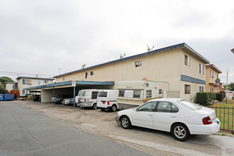 12691 Sunswept Ave in Garden Grove, CA - Foto de edificio - Building Photo