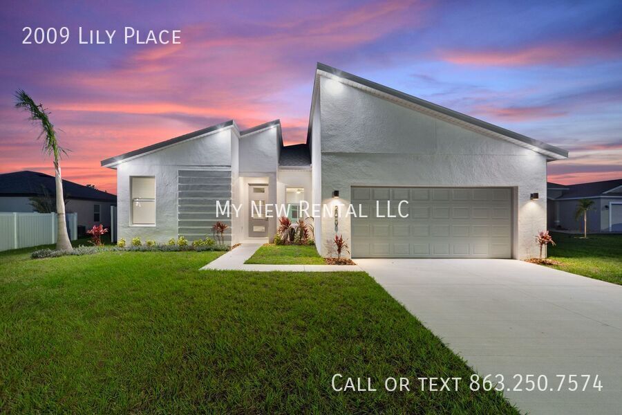 2009 Lily Pl in Kissimmee, FL - Building Photo