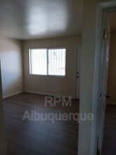 340 Pennsylvania St NE in Albuquerque, NM - Building Photo - Building Photo
