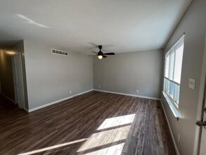 26066 Townley St in Madison Heights, MI - Building Photo - Building Photo