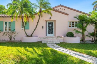 856 Tyler St in Hollywood, FL - Building Photo - Building Photo