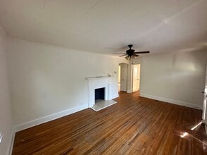 610 Engleside St in Monroe, NC - Foto de edificio - Building Photo