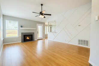 609 Ranchero Rd in Leander, TX - Building Photo - Building Photo