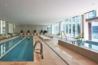 1000 S Michigan Ave in Chicago, IL - Building Photo - Building Photo