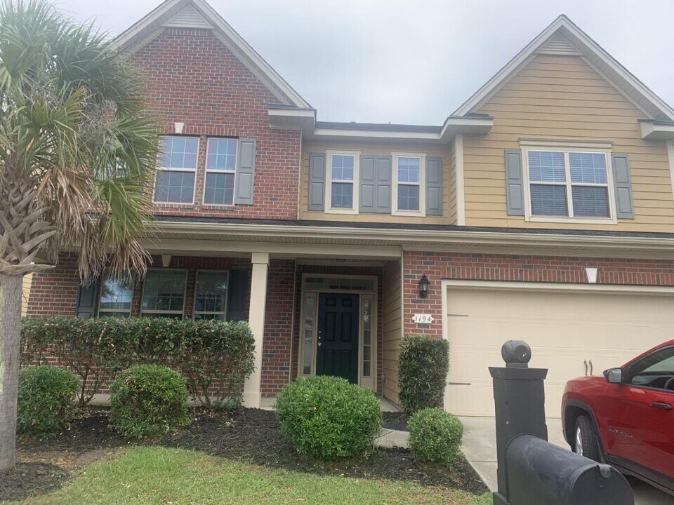 1194 Shire Way in Myrtle Beach, SC - Building Photo