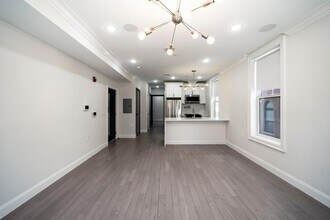 131 Clifton Pl in Jersey City, NJ - Building Photo - Building Photo