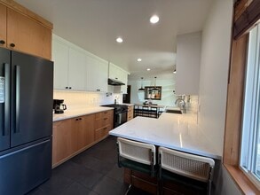 14030 SE Rupert Dr in Milwaukie, OR - Building Photo - Building Photo