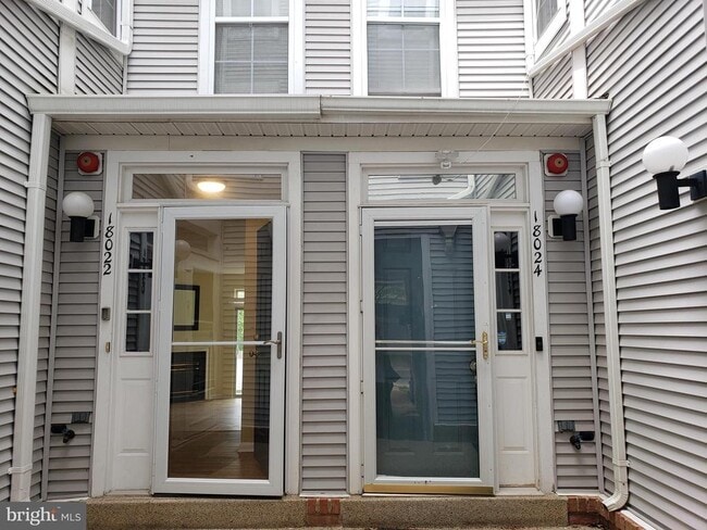 18022 Royal Bonnet Cir in Gaithersburg, MD - Building Photo - Building Photo