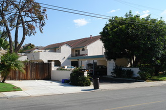 Casa de Hope in Carlsbad, CA - Building Photo - Building Photo