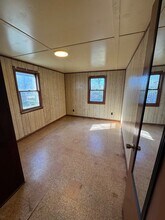 1411 Harding St in Hutchinson, KS - Building Photo - Building Photo