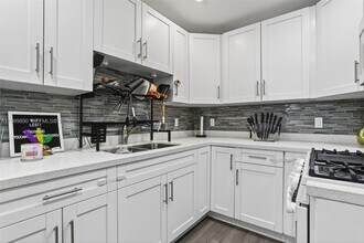 920 SW 30th St in Fort Lauderdale, FL - Building Photo - Building Photo