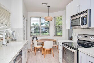 2221 NW 62nd Dr in Boca Raton, FL - Building Photo - Building Photo
