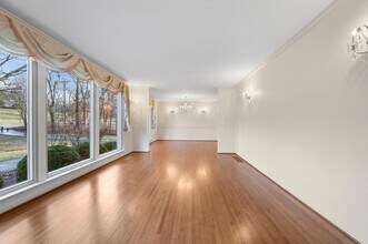 1941 Otter Creek Rd in Nashville, TN - Building Photo - Building Photo