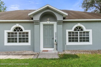 10336 Fordham St in Spring Hill, FL - Building Photo - Building Photo