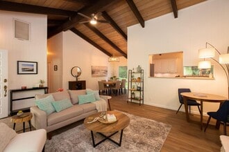 2414 Plunkett Rd in Bayside, CA - Building Photo - Building Photo