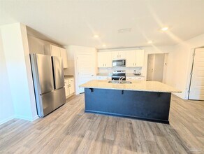 7516 Oak Lake Blvd in Bellview, FL - Building Photo - Building Photo