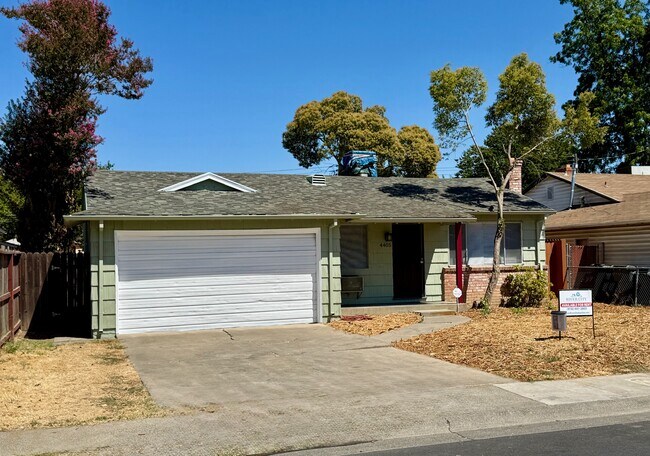 property at 4405 42nd St