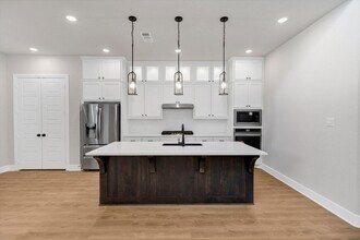 2153 Sandlin Dr in Aledo, TX - Foto de edificio - Building Photo