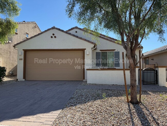 8755 W Solano Dr in Glendale, AZ - Building Photo - Building Photo