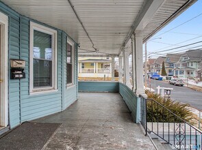 361 Ridgefield Ave in Bridgeport, CT - Building Photo - Building Photo