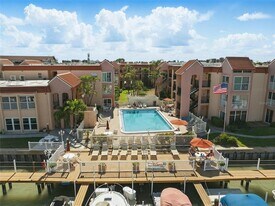 8911 Blind Pass Rd, Unit 308 in St Pete Beach, FL - Building Photo