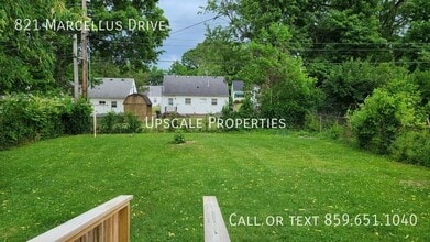 821 Marcellus Dr in Lexington, KY - Building Photo - Building Photo