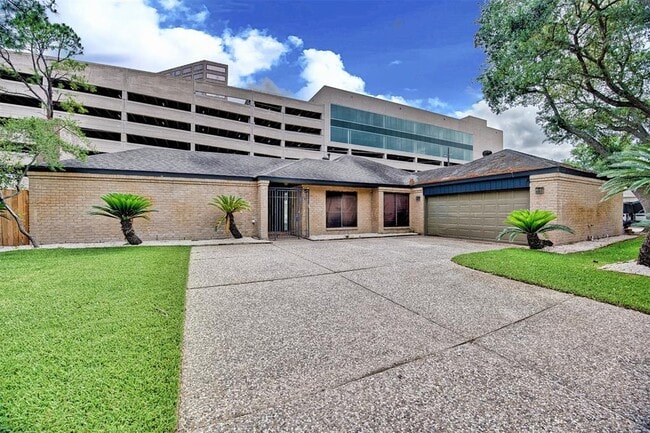 property at 15626 Whitewater Ln