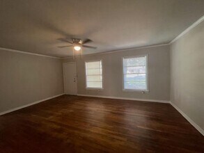 1105 Fisher St in Waco, TX - Building Photo - Building Photo