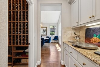 2108 W Lincoln Ave in Napa, CA - Building Photo - Building Photo