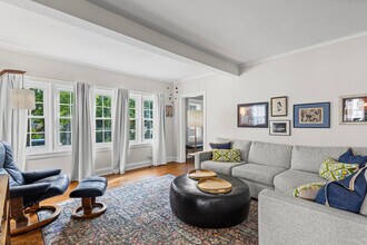 405 Prairie Ave in Wilmette, IL - Building Photo - Building Photo