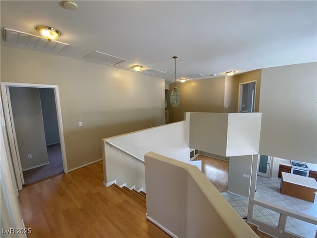 property at 4813 Lufkin Ave