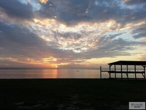 801 Beach Blvd in Laguna Vista, TX - Building Photo - Building Photo