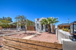 326 N 12th St in Phoenix, AZ - Building Photo