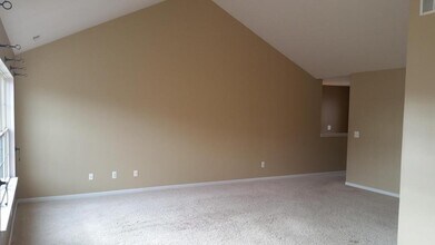 4041 Cornerstone Dr in Canton, MI - Building Photo - Building Photo