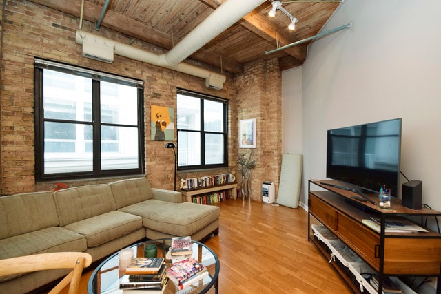 225 W Huron St, Unit 602 in Chicago, IL - Building Photo - Building Photo