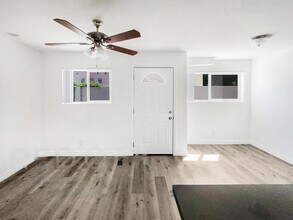 545 W 14th St in Los Angeles, CA - Building Photo - Building Photo