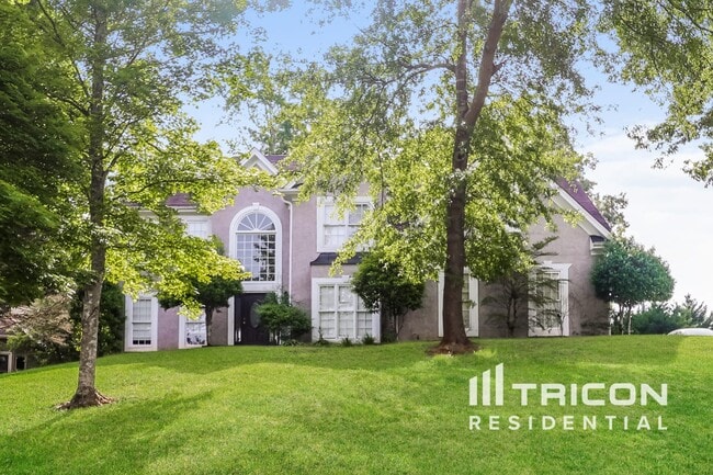 property at 5025 Cascade Overlook SW
