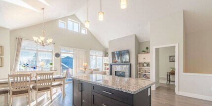 3467 Gislason Av in Coquitlam, BC - Building Photo - Building Photo