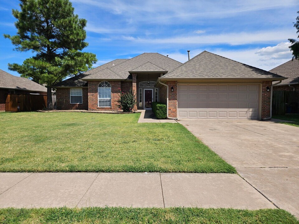 4017 Buckingham Dr in Norman, OK - Building Photo