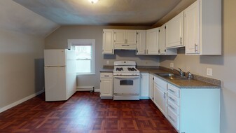 10 Kelley Ct, Unit #C Apartamentos