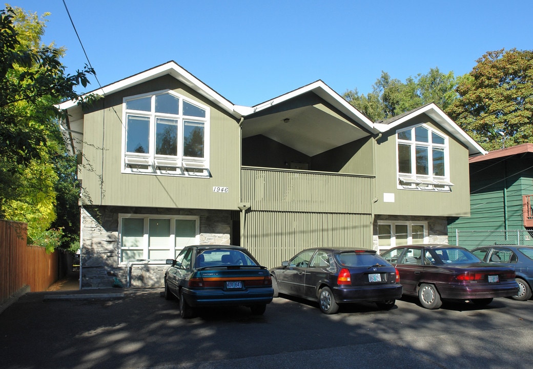 Clairmont-Kincaid Apartments in Eugene, OR - Building Photo