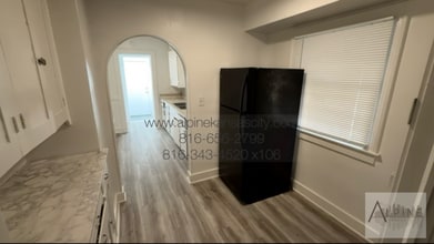 5248 Olive St in Kansas City, MO - Building Photo - Building Photo