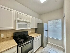 4406 NW 49th St in Gainesville, FL - Building Photo - Building Photo