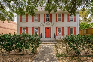 1111 Banks St in Houston, TX - Building Photo