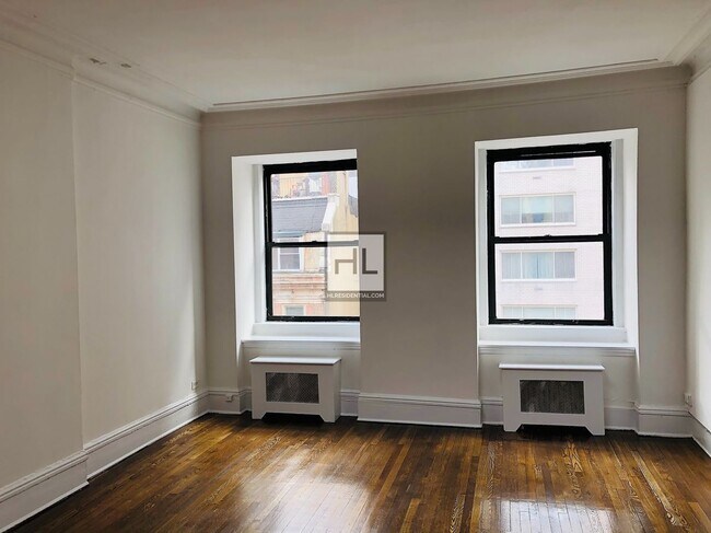 EAST 65 STREET in New York, NY - Building Photo - Building Photo