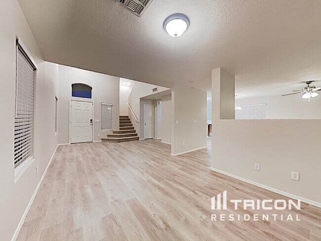 12629 W Indianola Ave in Avondale, AZ - Foto de edificio - Building Photo