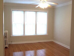 1911 W Winnemac Ave, Unit 1903-3 in Chicago, IL - Foto de edificio - Building Photo