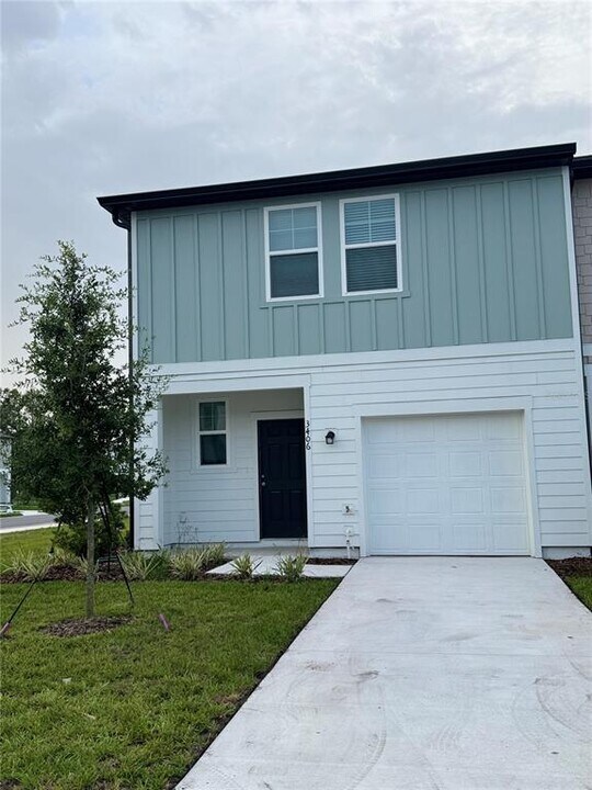 3406 Vesara Dr in Davenport, FL - Building Photo