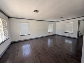 3818 Linkwood Dr in Houston, TX - Building Photo - Building Photo